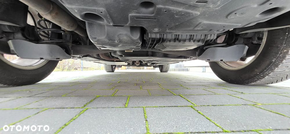 Peugeot 3008 HDi FAP 115 Style - 16