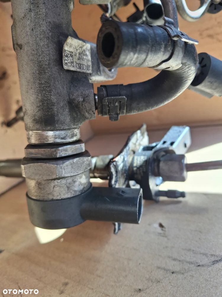 Wtryskiwacze VW 2,0TDI 03L130277 z Niemiec - 3