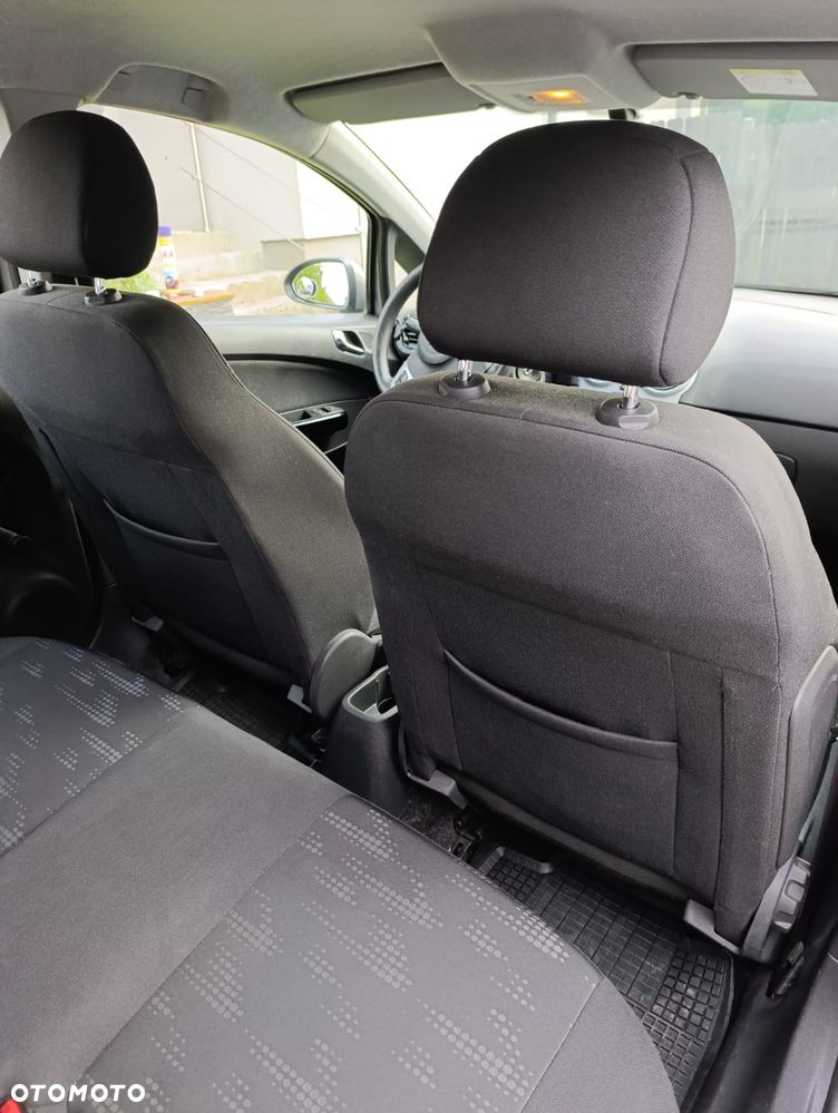 Opel Corsa 1.2 16V Enjoy - 11