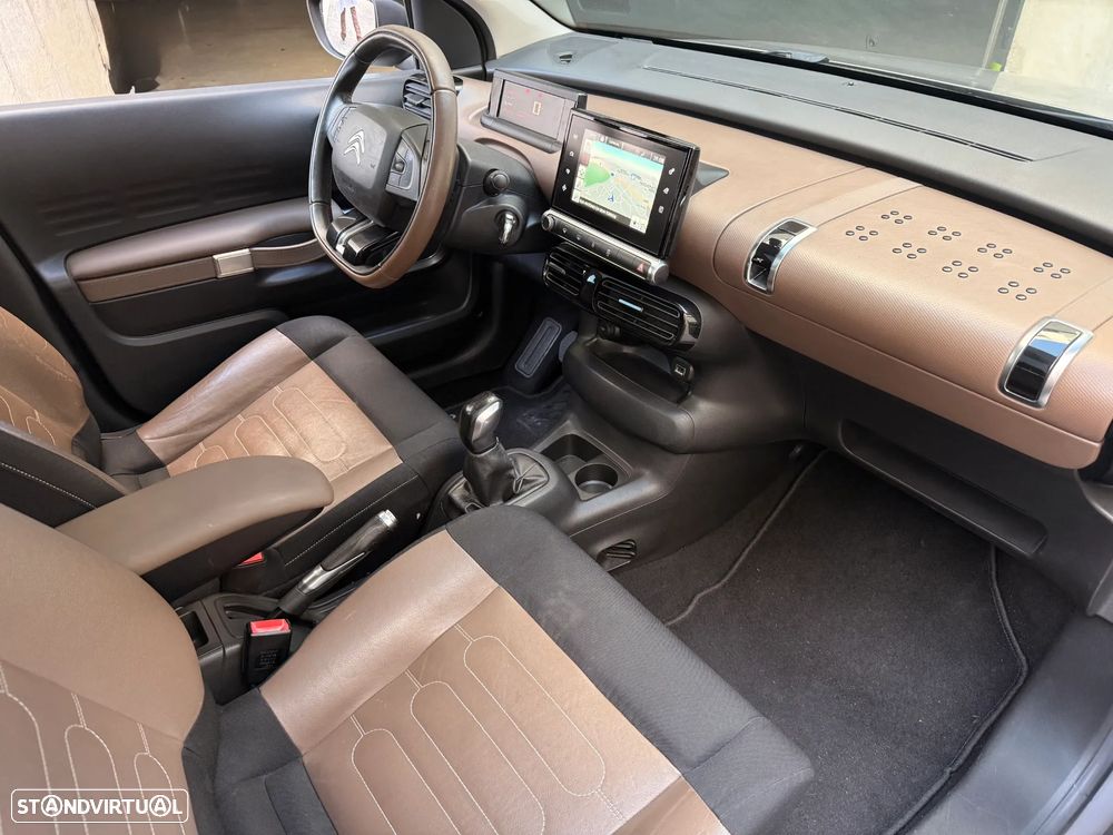 Citroën C4 Cactus 1.2 PureTech Shine - 18