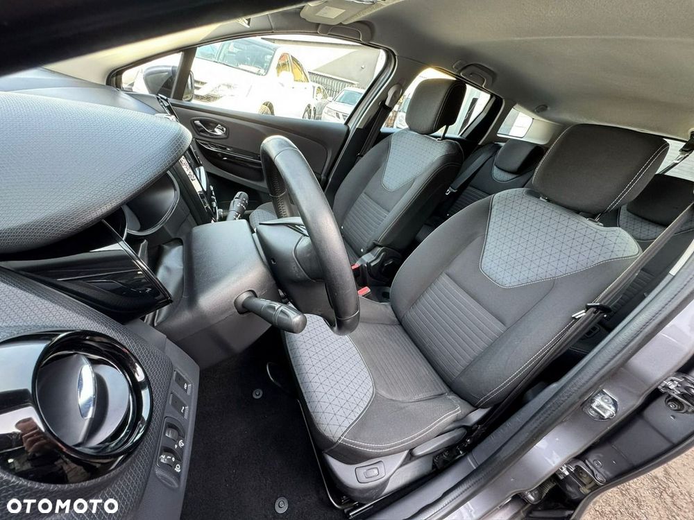 Renault Clio - 15
