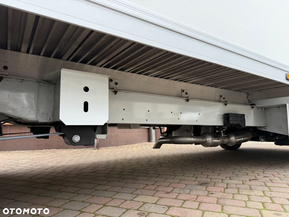 Renault Master Izoterma Winda - 16