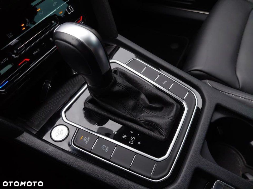 Volkswagen Passat - 20