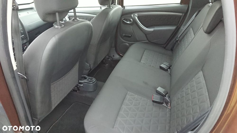 Dacia Duster 1.6 16V 105 4x4 Laureate - 8