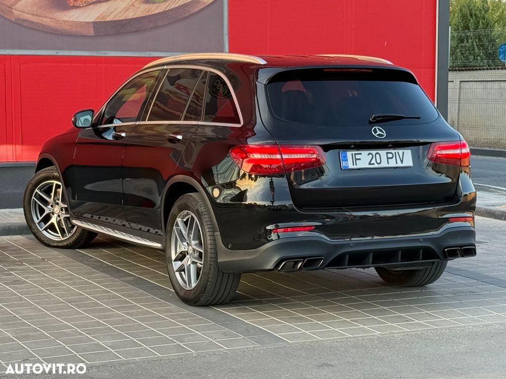 Mercedes-Benz GLC - 12