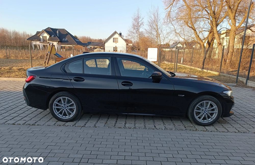 BMW Seria 3 320e Advantage - 9