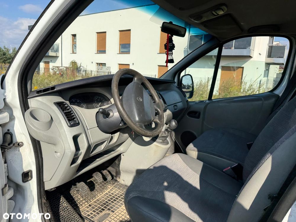 Renault Trafic 2010 photo 5