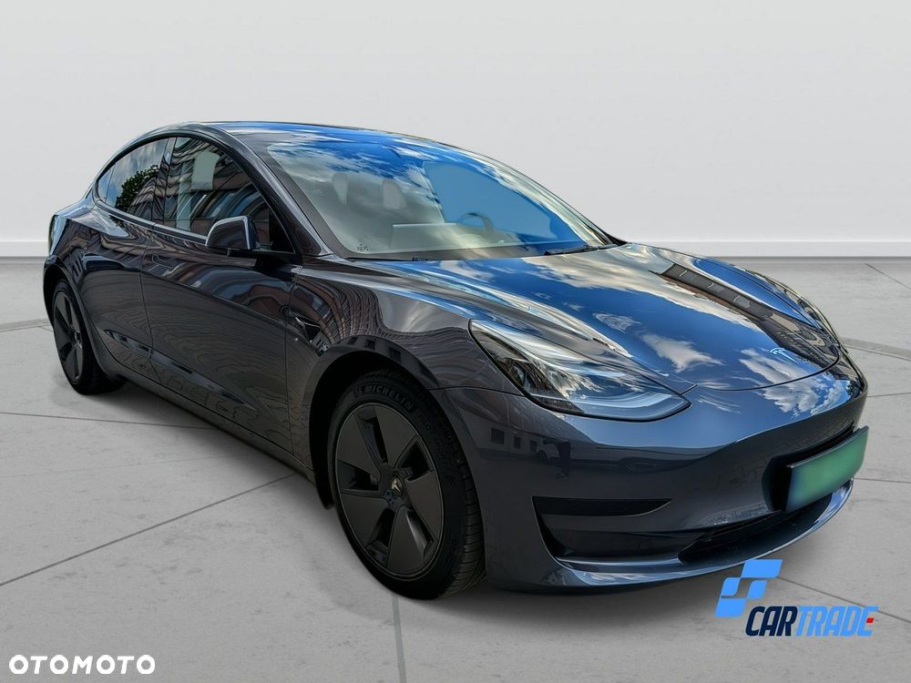 Tesla Model 3 - 9