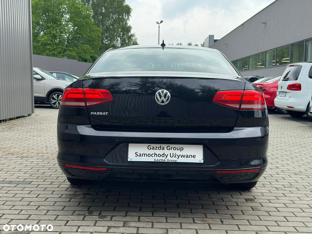 Volkswagen Passat 1.4 TSI BMT Trendline - 8