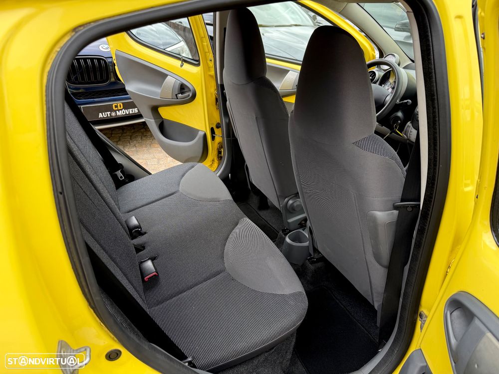 Peugeot 107 1.0 Urban - 44