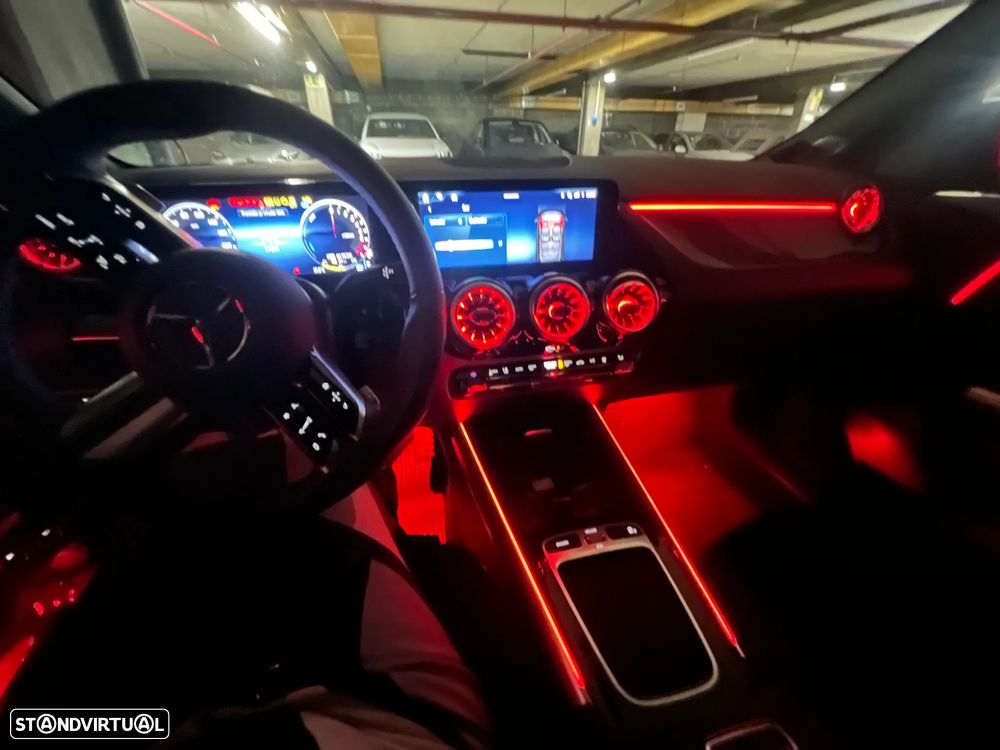 Mercedes-Benz GLA 250 e AMG Line - 4