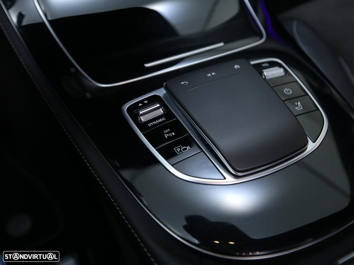 Mercedes-Benz E 300 de AMG Line - 24