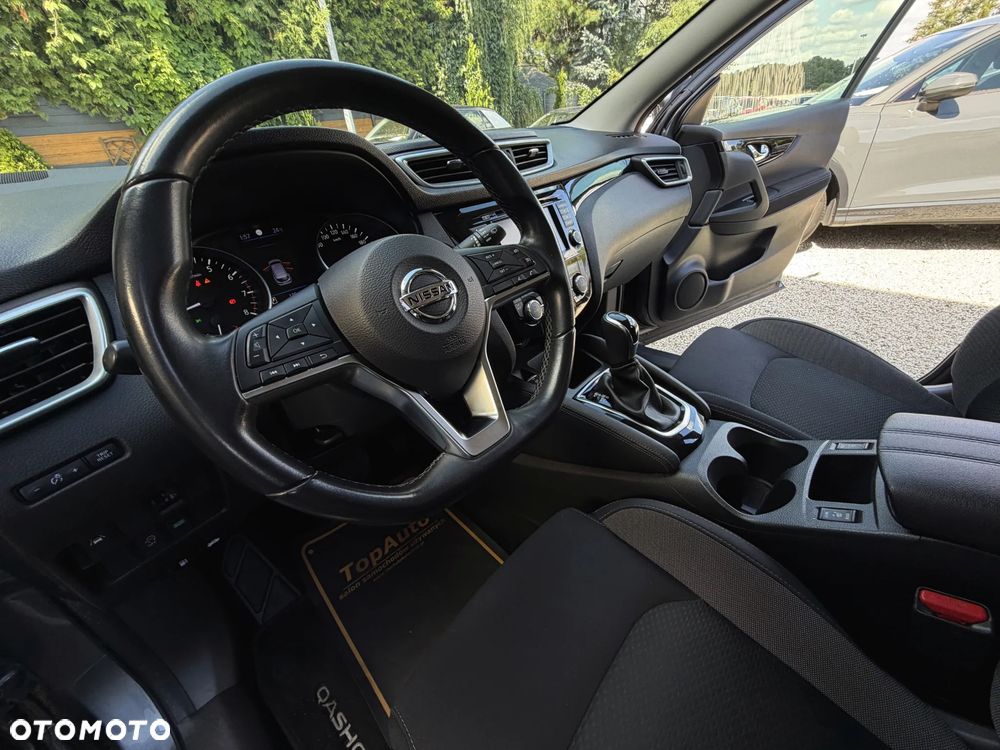 Nissan Qashqai 1.3 DIG-T N-Connecta DCT - 19