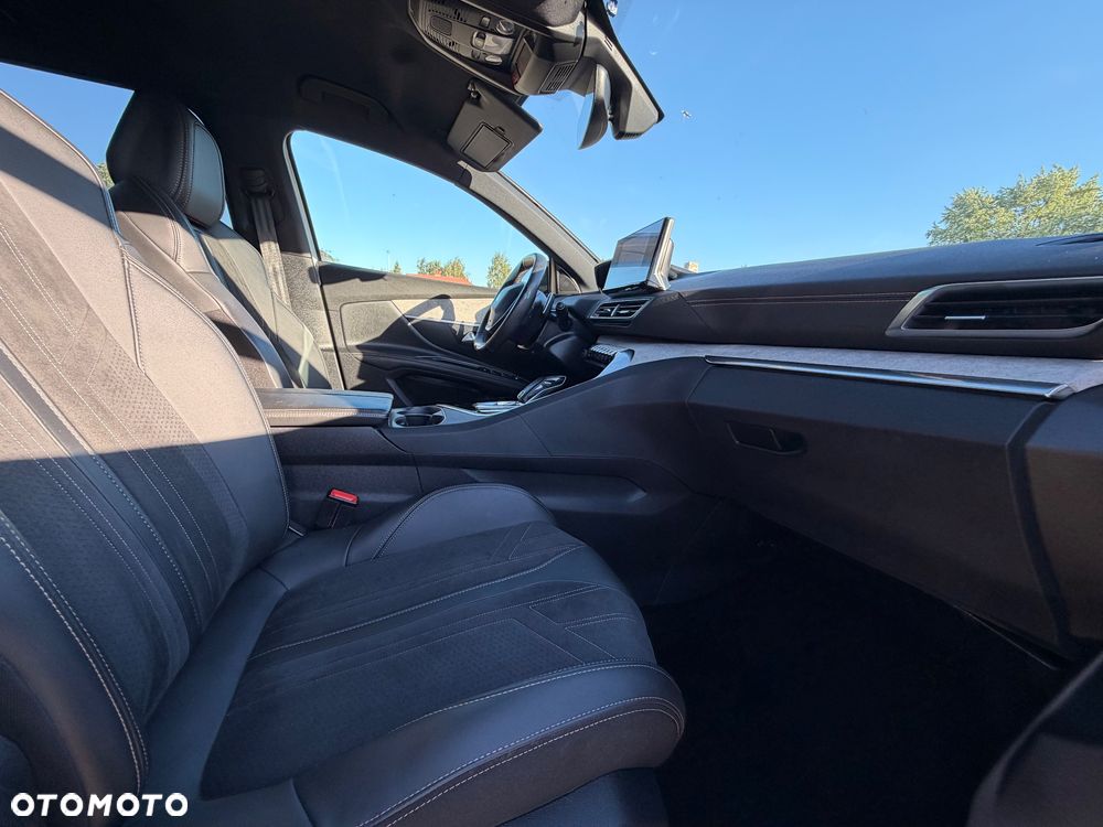 Peugeot 5008 BlueHDi 130 EAT8 GT - 11