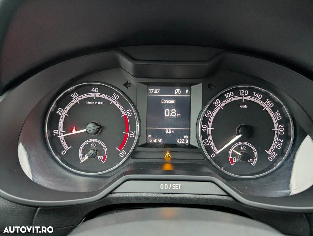 Skoda Octavia 1.5 TSI DSG Style - 17