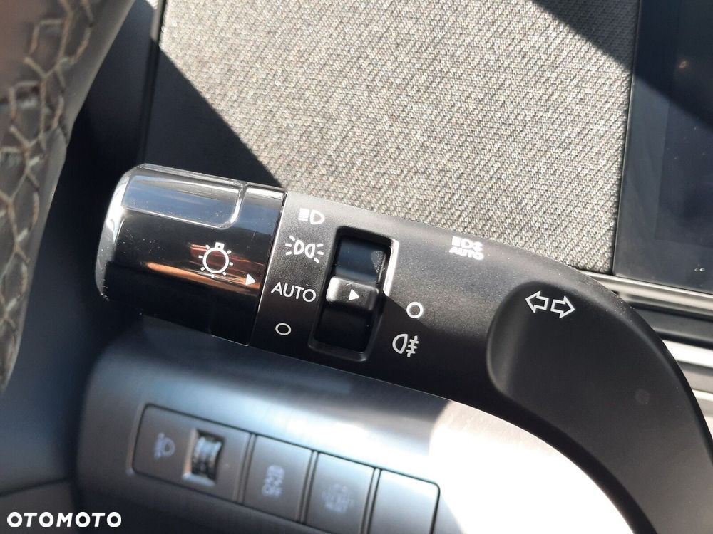 Hyundai Kona 1.6 GDI Hybrid Executive DCT - 35