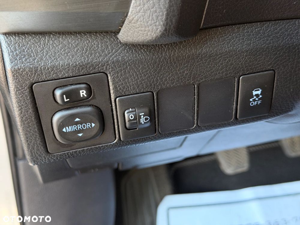 Toyota Auris 1.6 Executive - 14