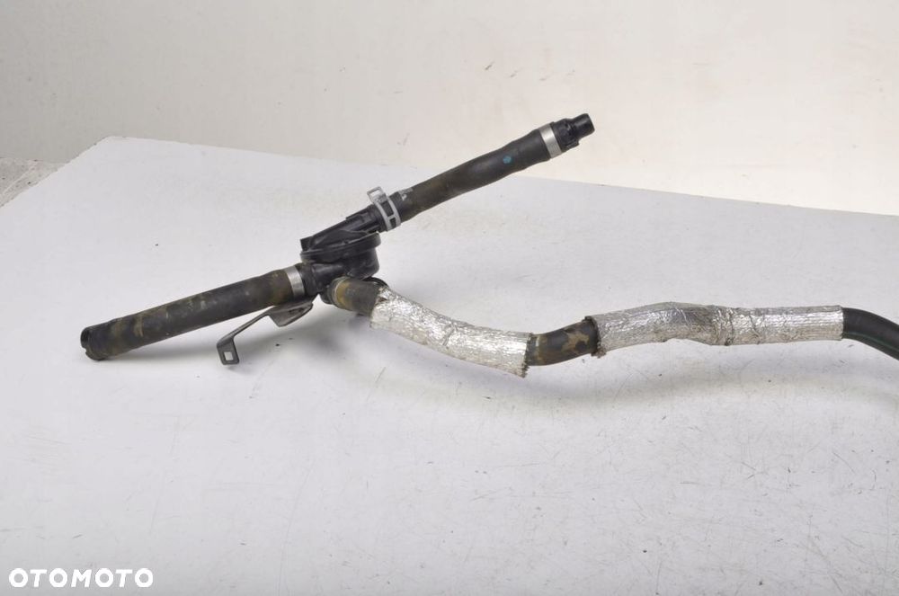 VOLVO XC90 T8 POMPKA POMPA WODY 31368325 PRZEWODY - 3