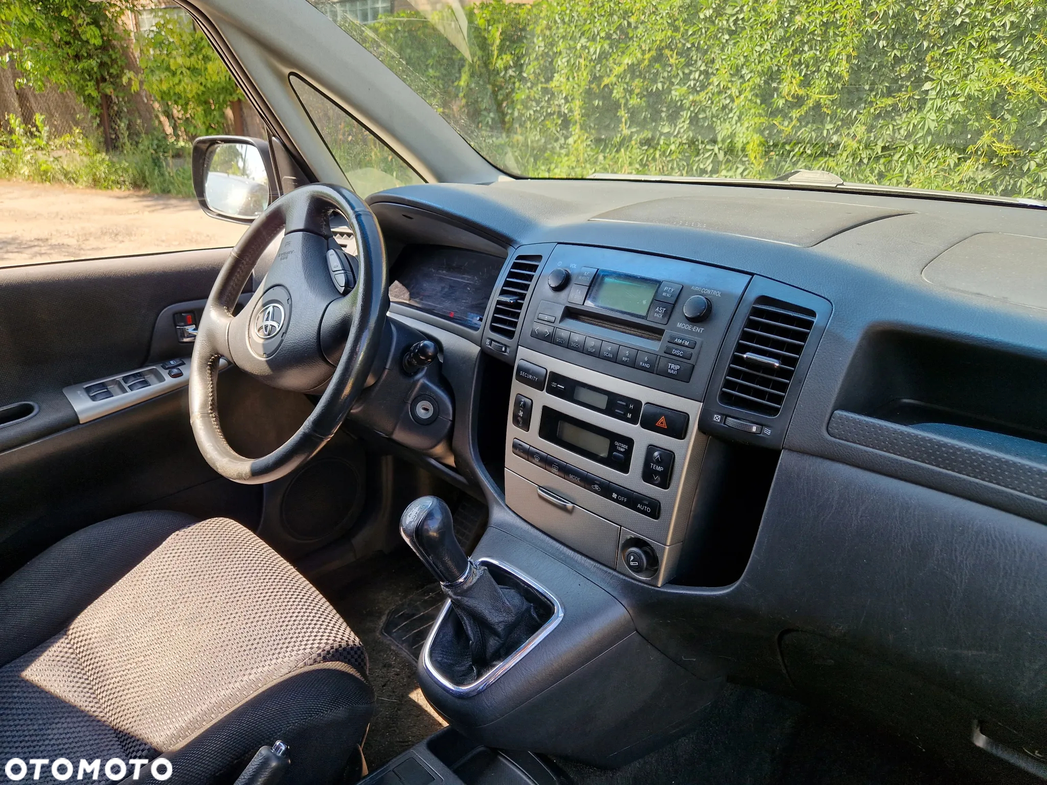 Toyota Corolla Verso 2.0 D-4D - 8