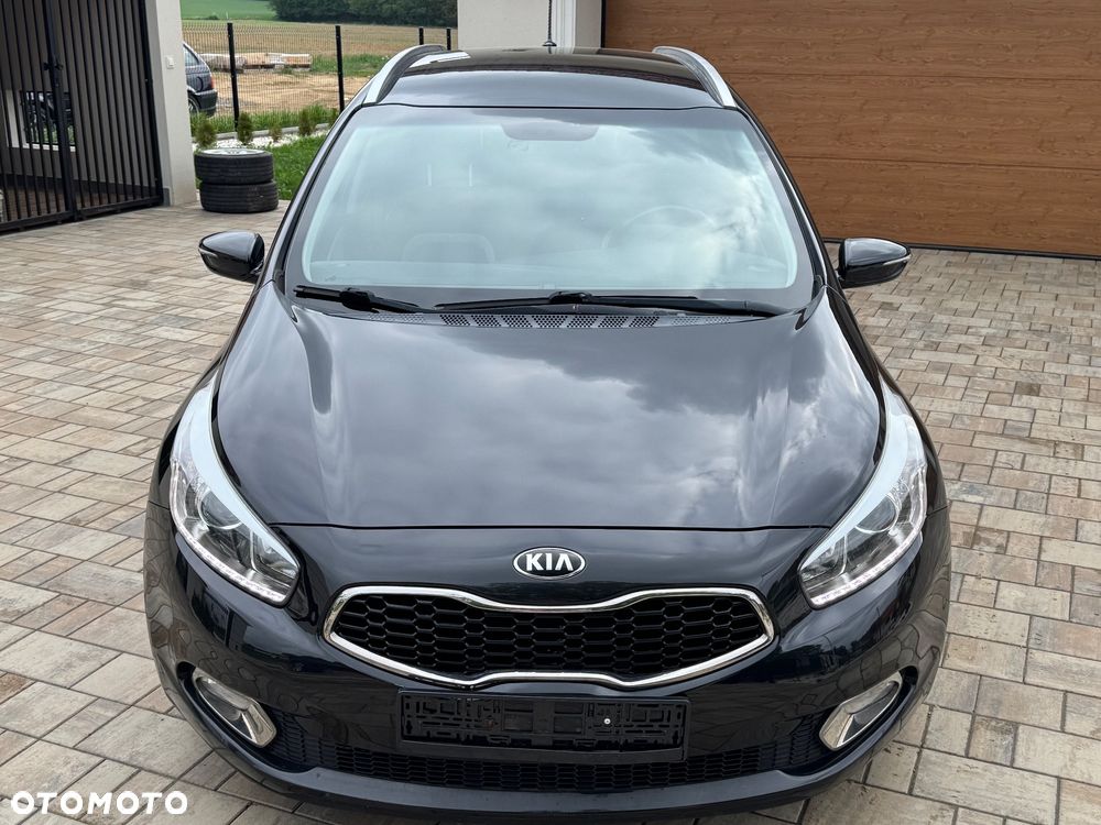Kia Ceed 1.6 GDI Fifa World Cup Edition - 2
