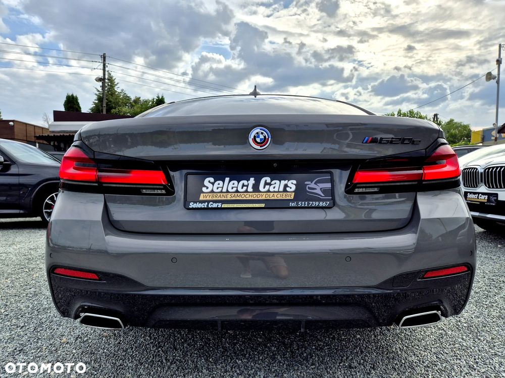 BMW Seria 5 520e M Sport sport - 38