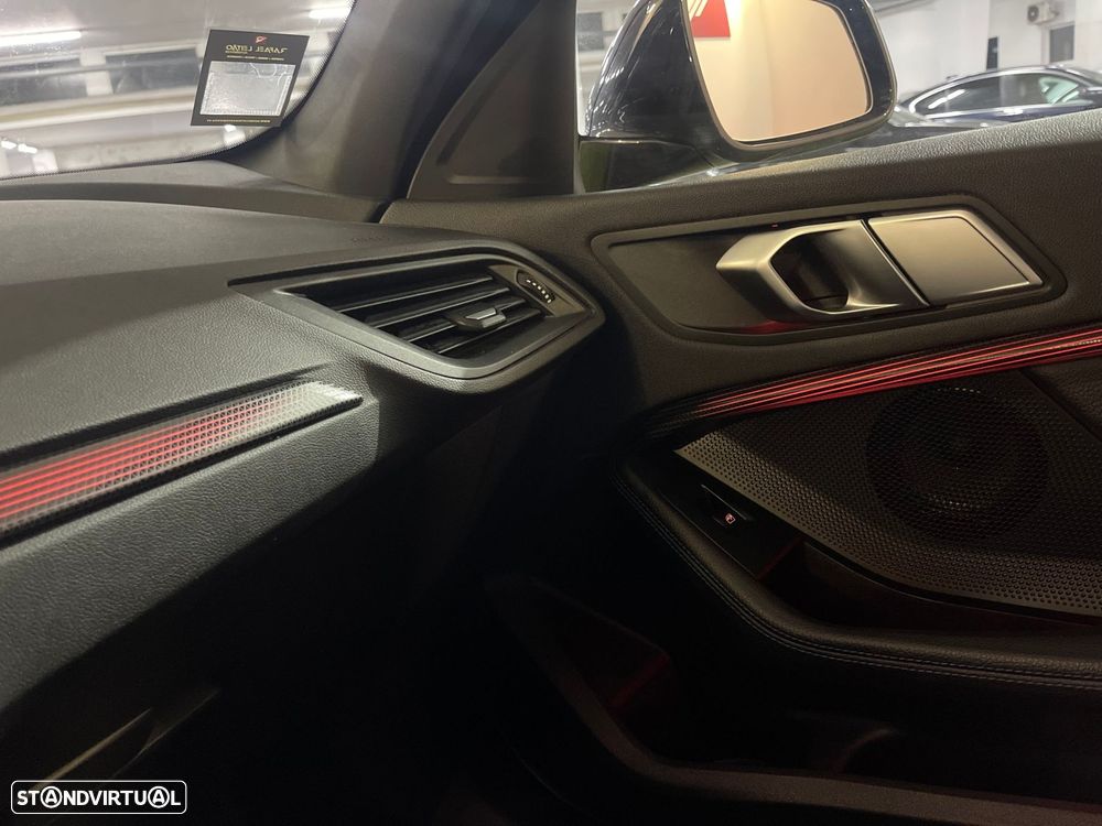 BMW 116 d Pack Desportivo M - 35
