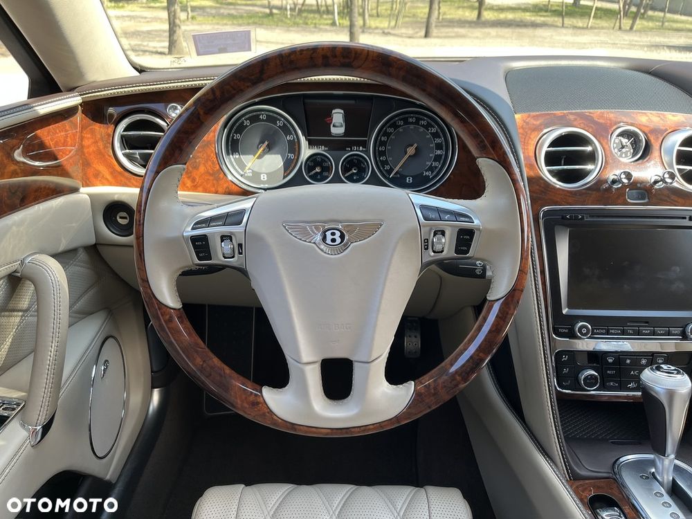 Bentley Flying Spur W12 - 18