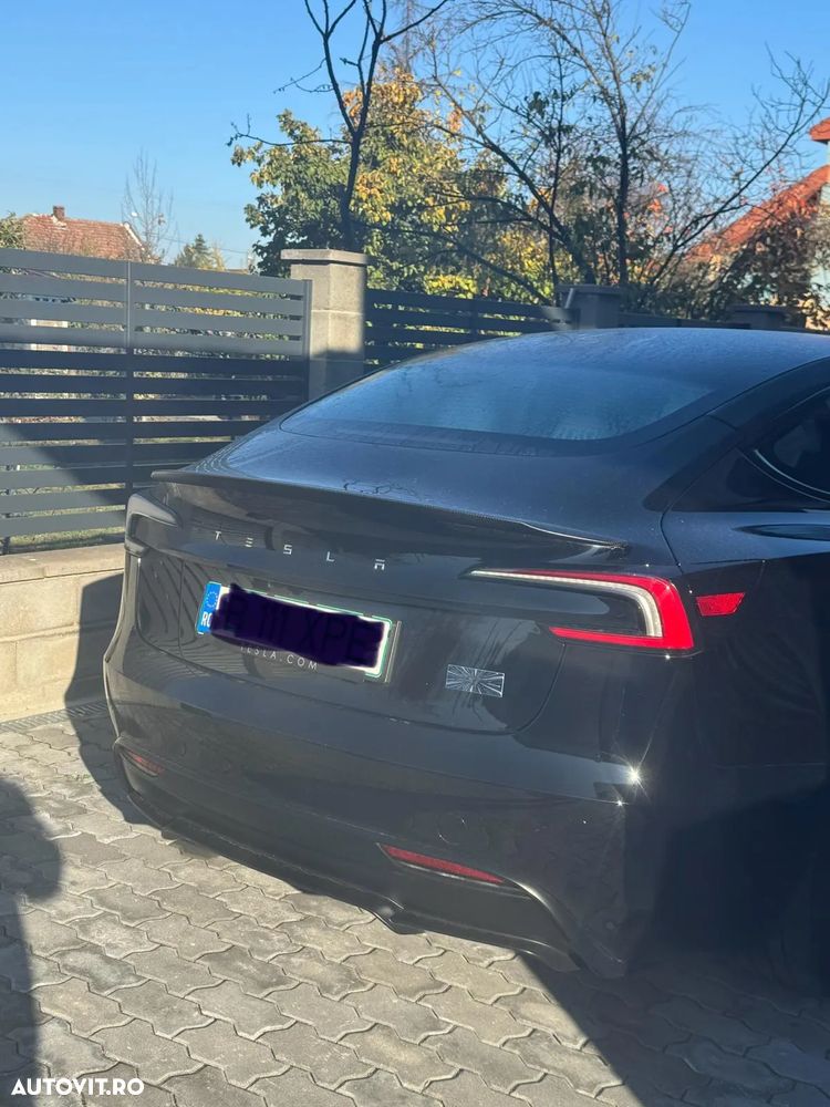 Tesla Model 3 - 2
