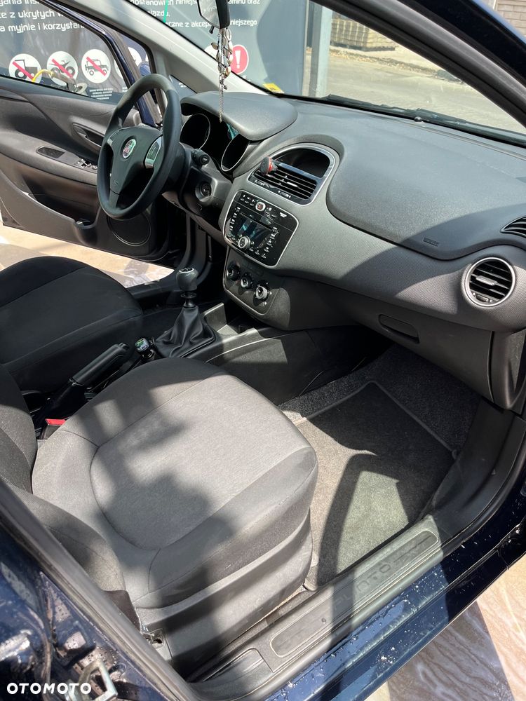 Fiat Punto 1.4 Easy S&S - 11