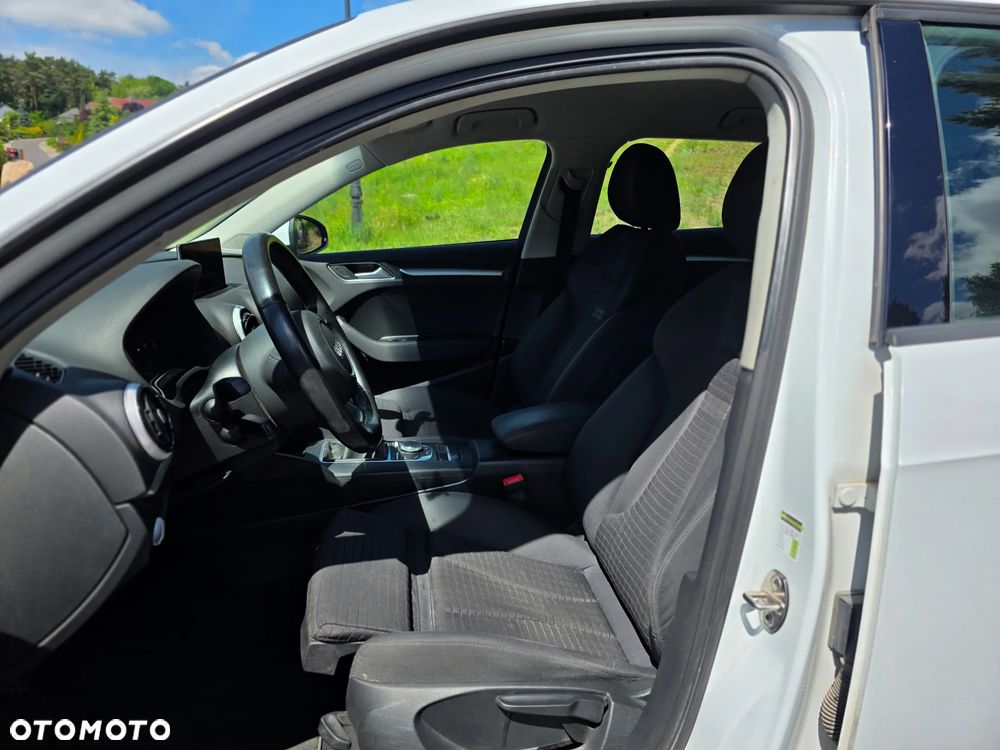 Audi A3 Sportback 2.0 TDI quattro Ambiente - 13
