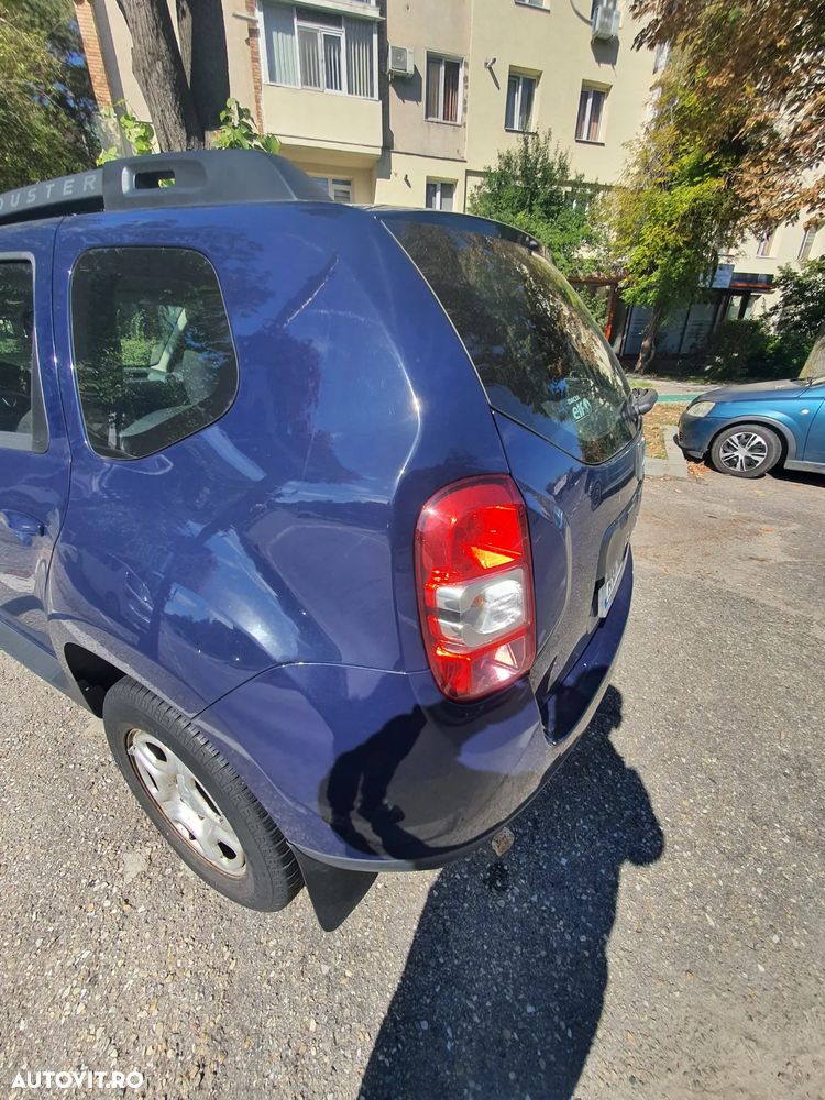 Dacia Duster 1.6 4x2 Laureate - 5