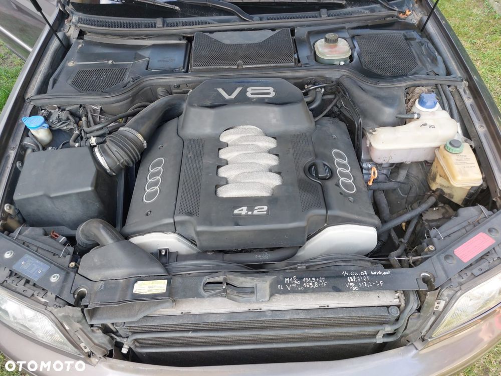 Audi A8 - 6
