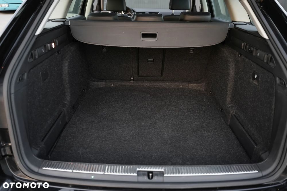 Skoda Superb 2.0 TDI Style - 34