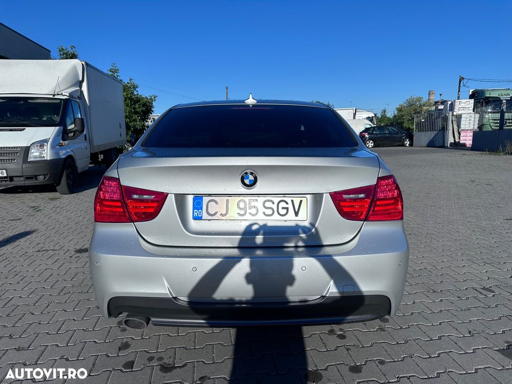 BMW Seria 3 320d - 4