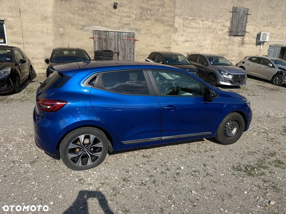 Renault Clio - 7