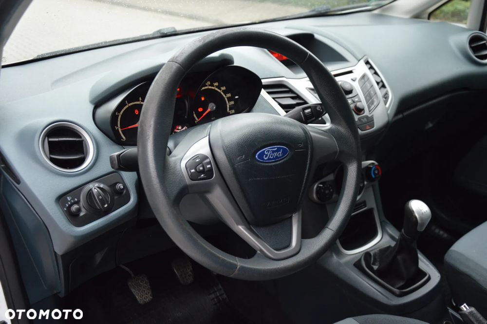 Ford Fiesta 1.25 Viva - 10