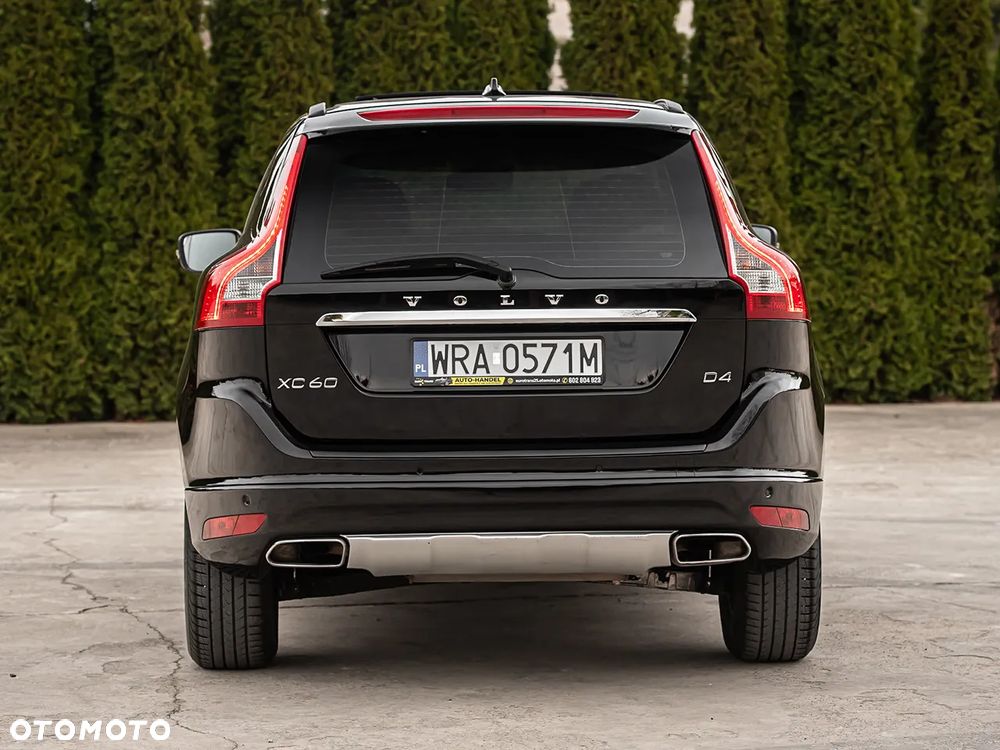 Volvo XC 60 D4 Momentum - 8