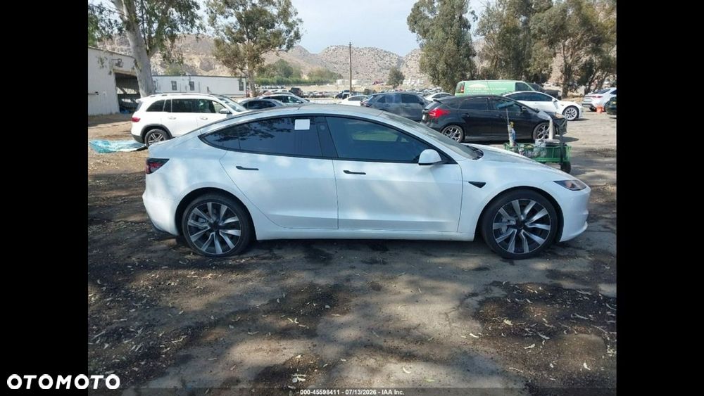 Tesla Model 3 Langstreckenbatterie Allradantrieb Dual Motor - 5