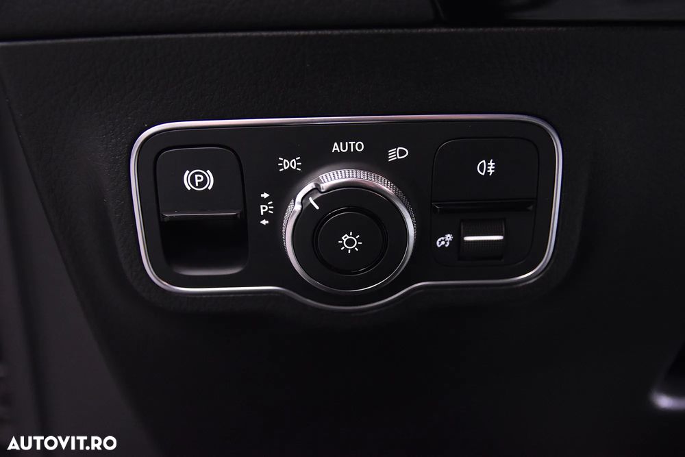Mercedes-Benz GLA 250 e 8G-DCT - 15