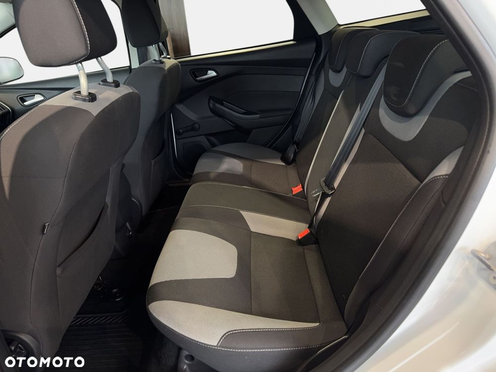 Ford Focus - 12