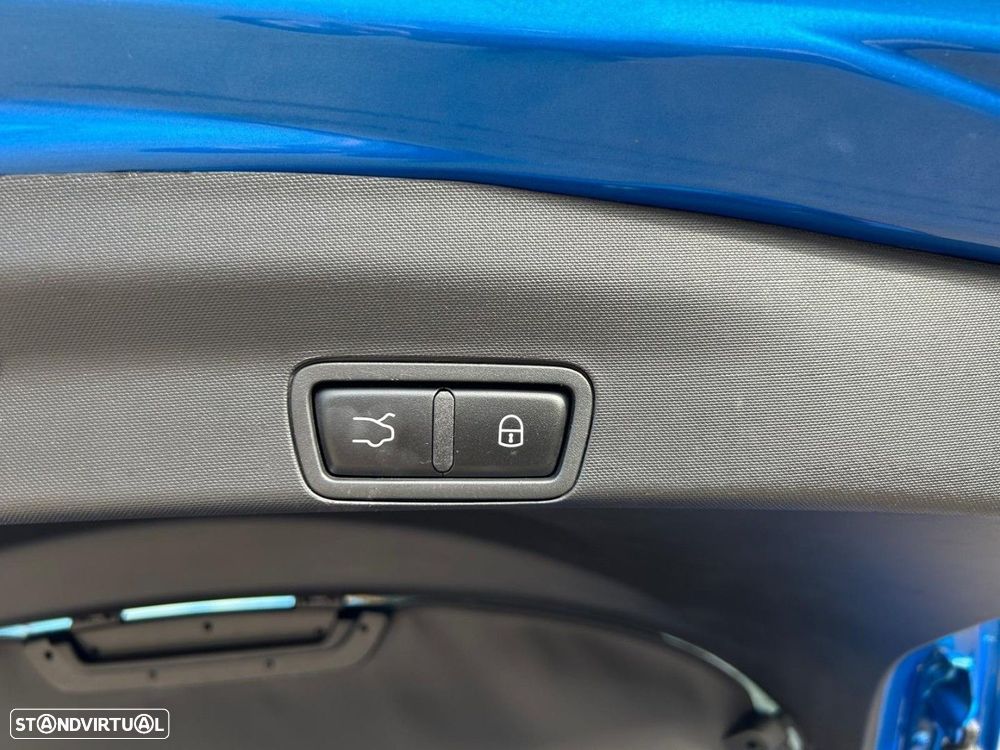 Alfa Romeo Stelvio V6 2.9 Bi-Turbo AT8-Q4 Quadrifoglio - 36