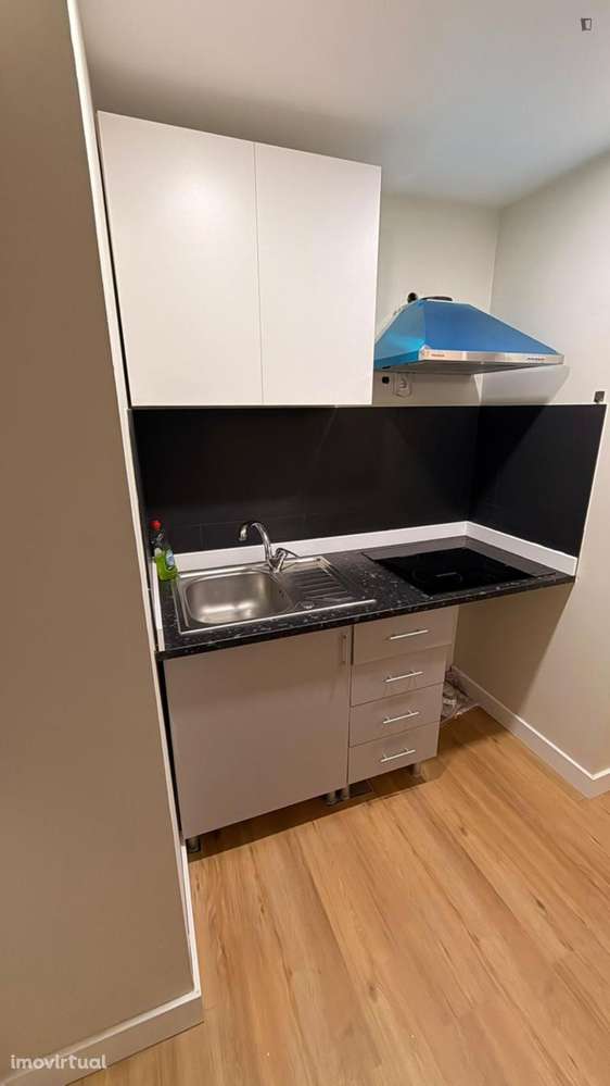 Quarto - localizado em Amadora Lisbon - Grande imagem: 4/7