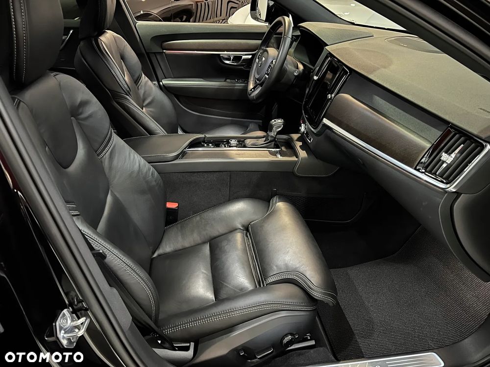Volvo V90 Cross Country B5 D AWD Momentum Pro - 3