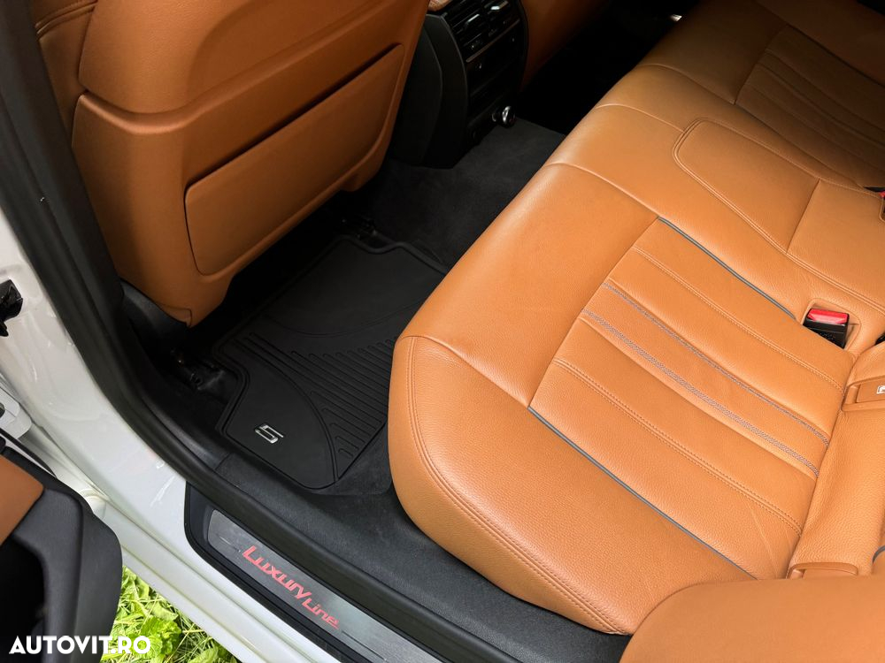 BMW Seria 5 530d xDrive Aut. Luxury Line - 10