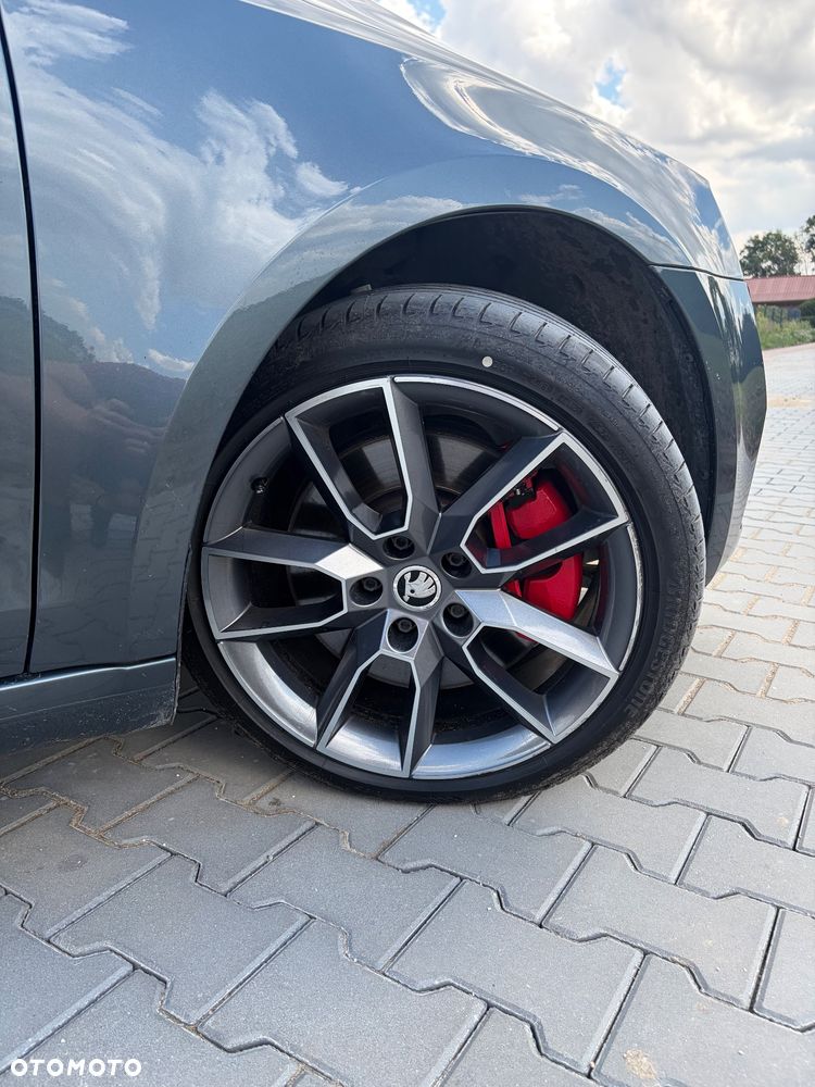 Skoda Octavia 2.0 TDI RS DSG - 18