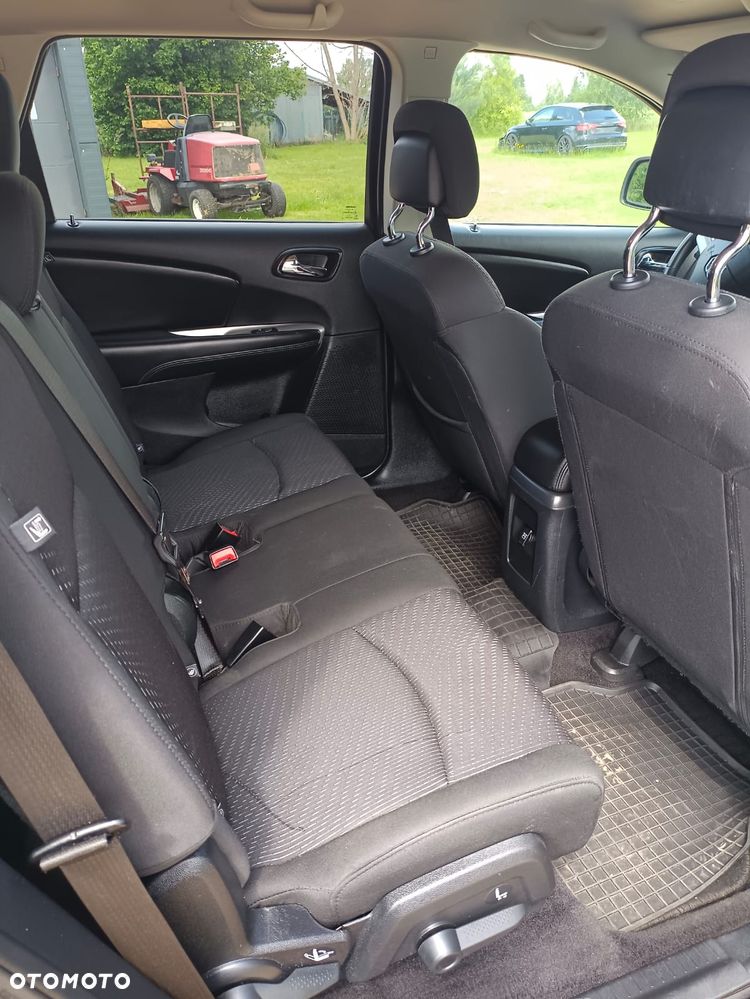 Dodge Journey - 8