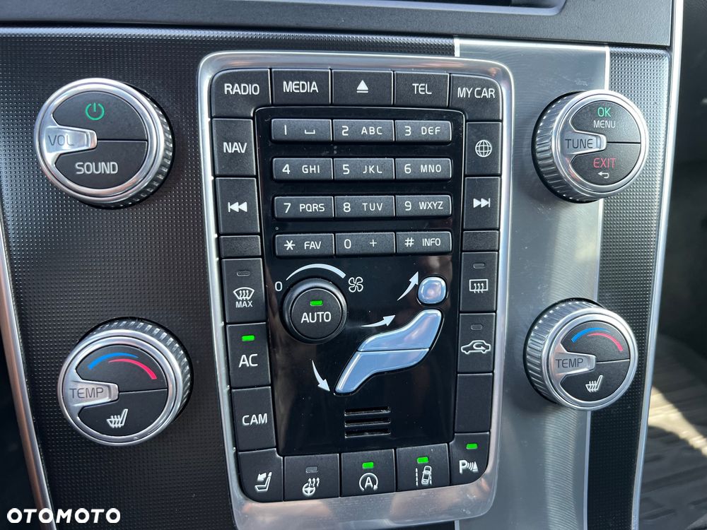 Volvo V60 D3 Drive-E R-Design Momentum - 23