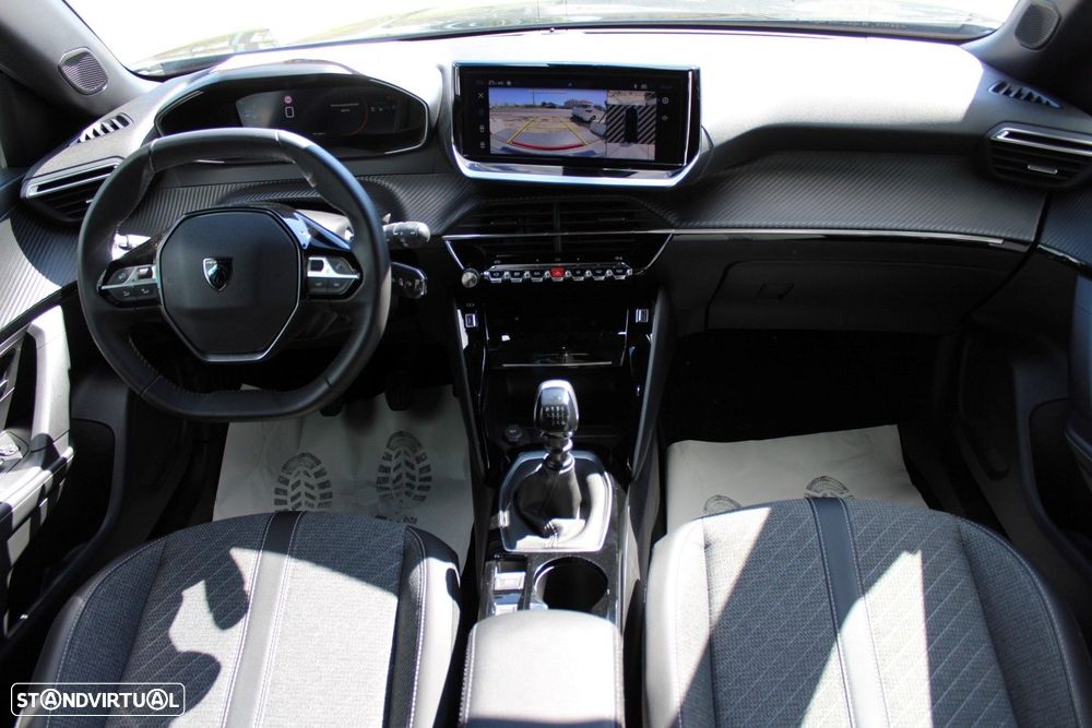 Peugeot 2008 1.2 PureTech Allure Pack - 17