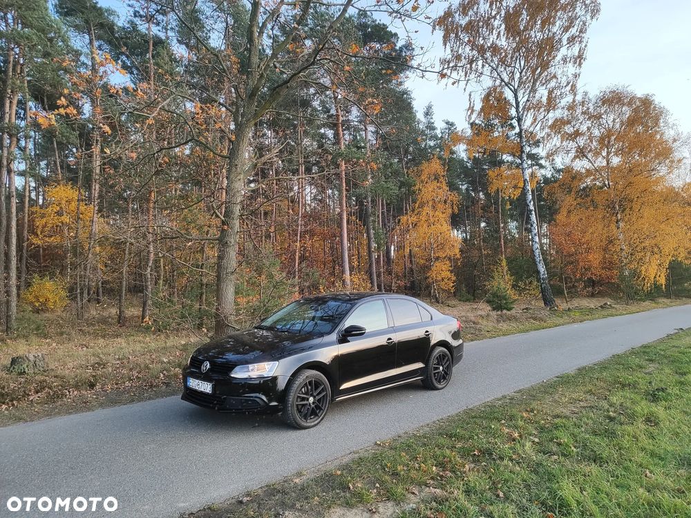 Volkswagen Jetta 1.6 TDI BMT Trendline - 1