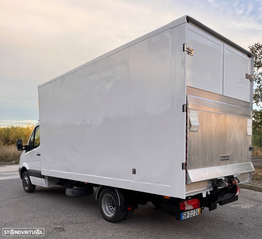 Mercedes-Benz Sprinter 516 CDI com A.C e Plataforma Elevatória - 7